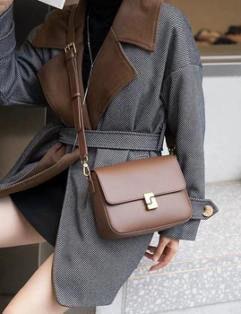 New style tofu bag, high-quality and stylish genuine leather women's bag, shoulder bag, crossbody bag, small square bag.