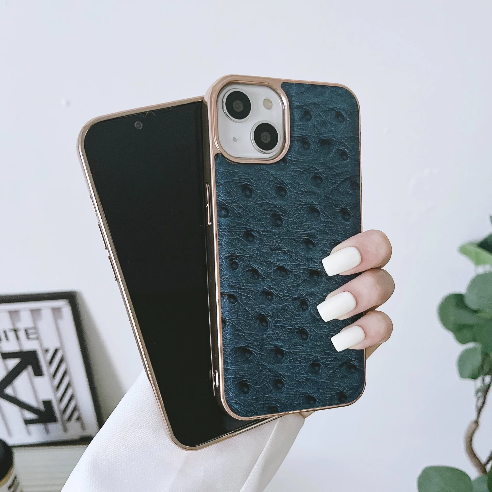 Coque de téléphone carrée en cuir avec motif géométrique, coque souple,  fleur de luxe, iPhone 14