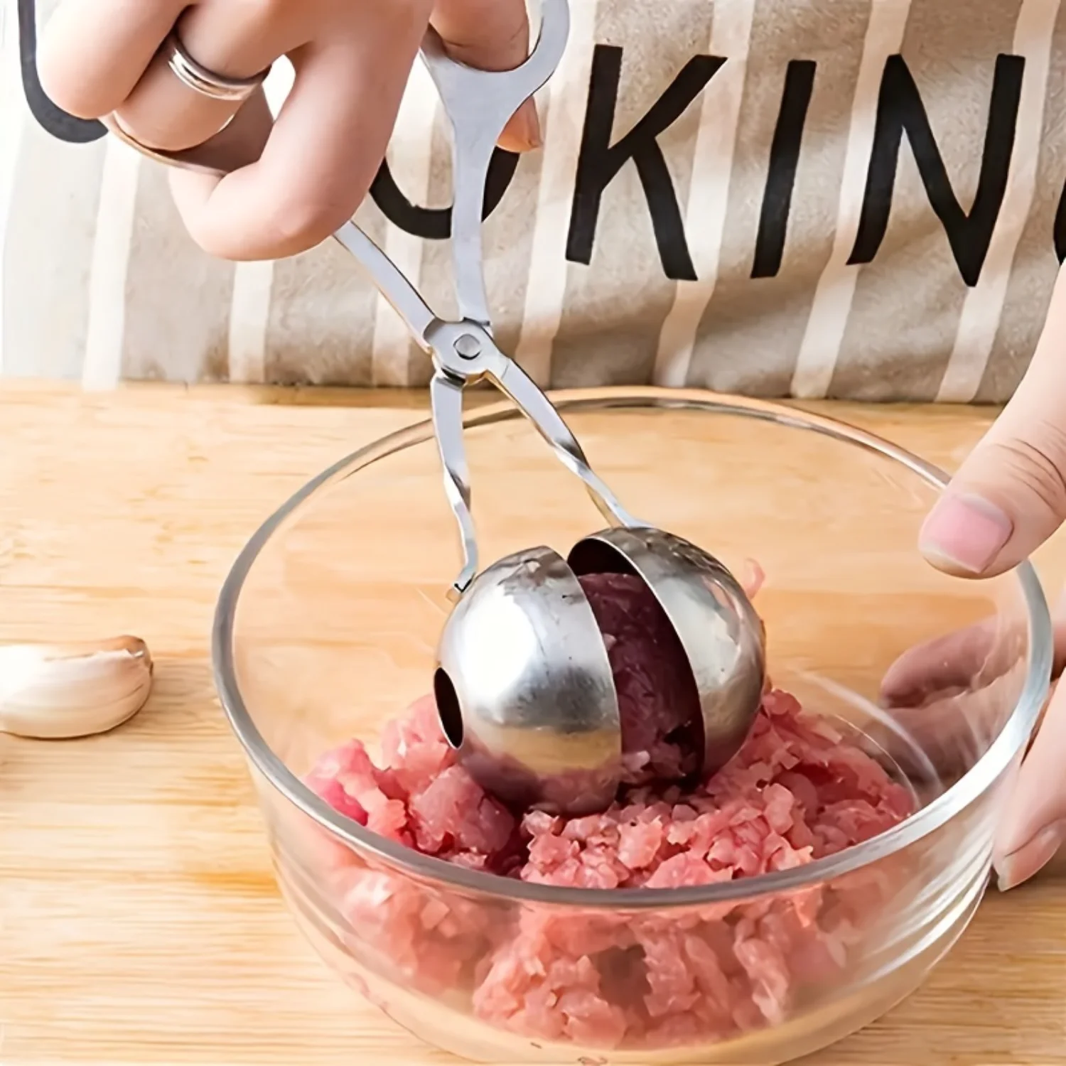 Multifunctional Stainless Steel Non-stick Meatball Maker with Tongs Kitchen Tool for Meatballs Cake Ice Cookies