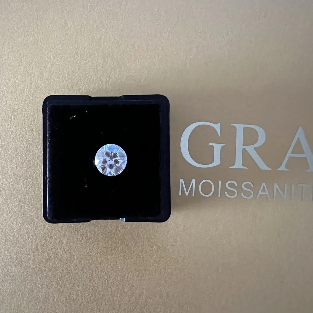 VVS1 6.5mm 1.0ct Sakura Cut Moissanite Diamonds D Color Round Excellent Cut Stone For Ring Making
