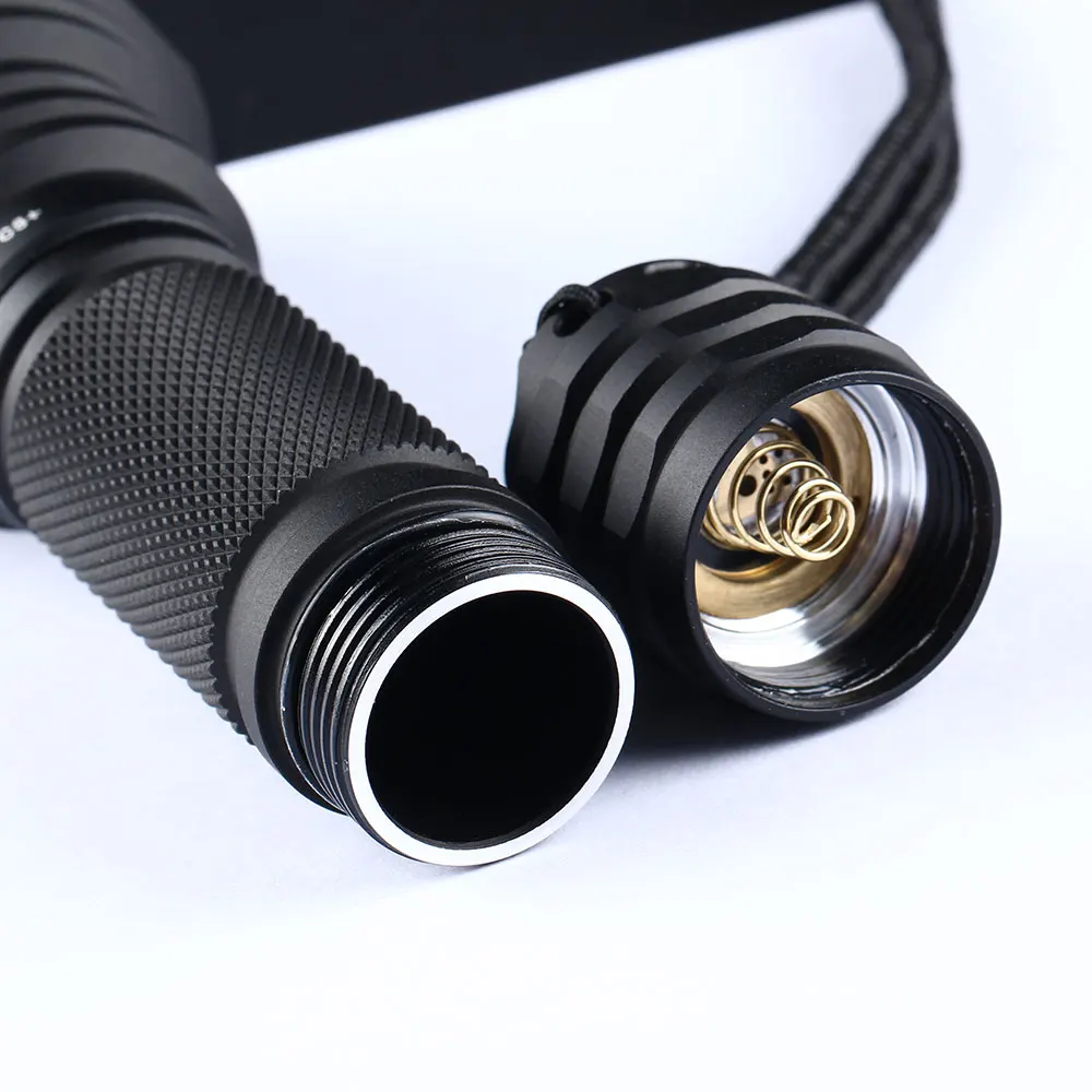 Convoy C8 + KW CULPM1.TG ,18650 손전등