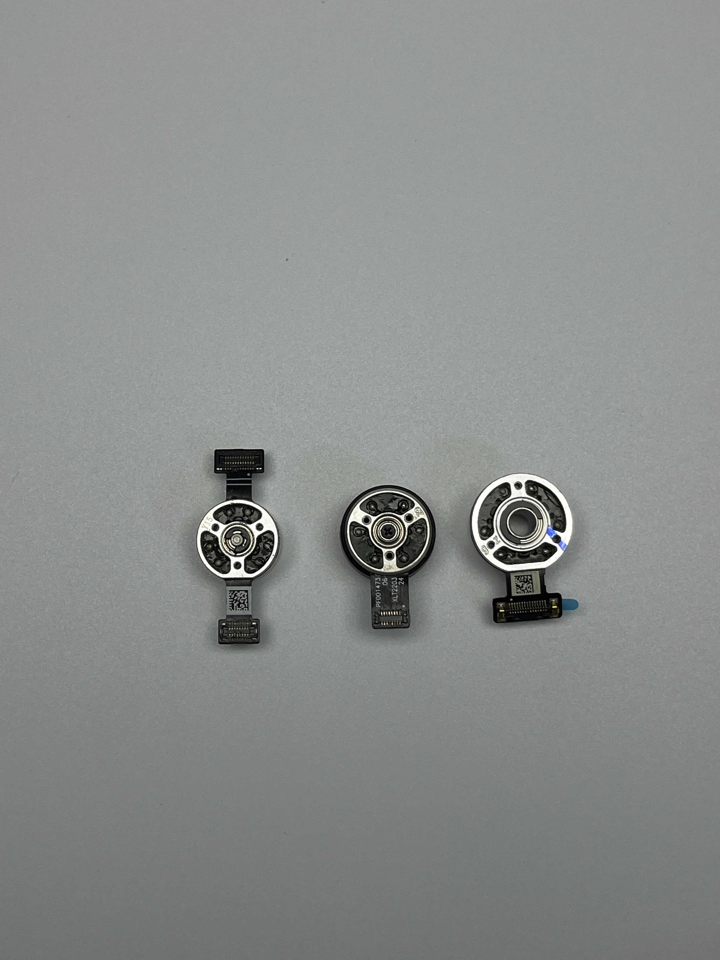 Moteur de cardan de rechange pour Mini 3 Pro, avec câble ruban et vis de fixation.