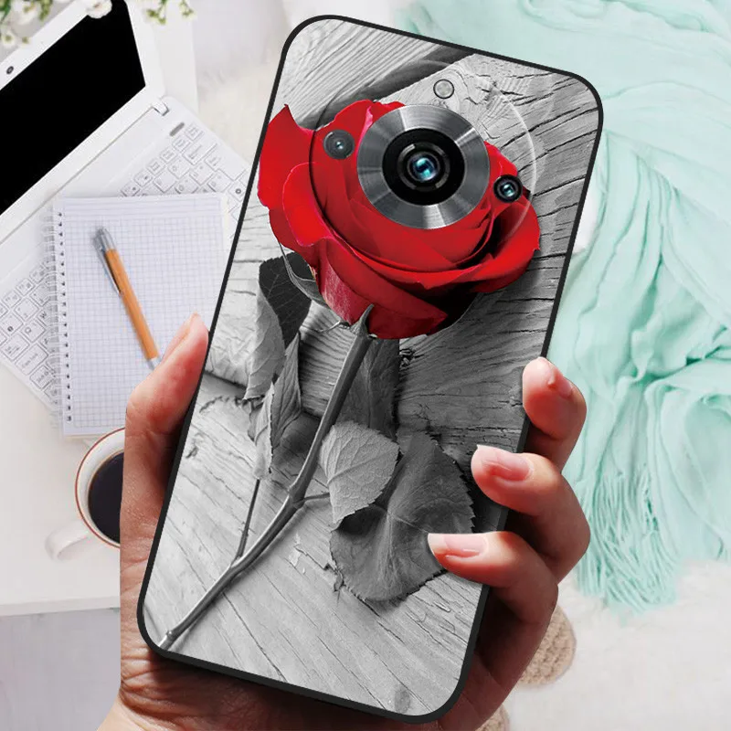 Black Silicone Bumper Case with Wolf and Lion Design - Soft TPU Covers