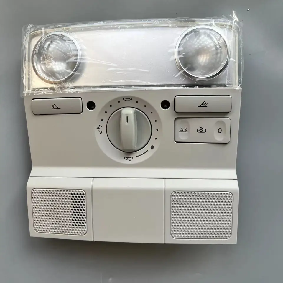 車内読書灯 ドームランプ ライト スイッチライト に適合する VW に適合する ゴルフ に適合する ジェッタ に適合する パサート  フロントドームライトランプ 読書灯 に適合する CC用 に適合する ゴルフ用 に適合する パサート用 に適合する ジェッタ用 1KD フォルクスワーゲ  ... に適合する CC用 に適合する ゴルフ用 に適合する パサート用 に適合する ジェッタ用 フロントドームライトランプ 読書灯 1KD