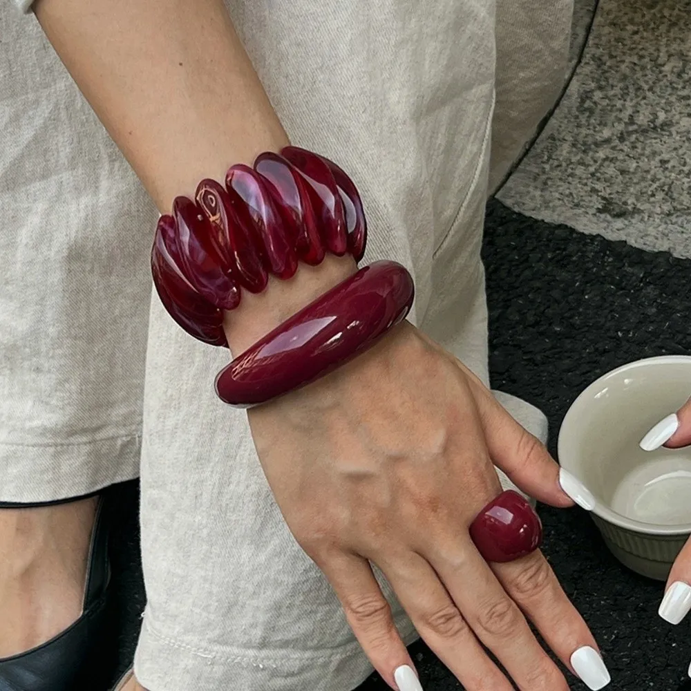 New Vintage Resin Bangles Irregular Red Bracelet Geometric Wide Ring Jewelry Accessories