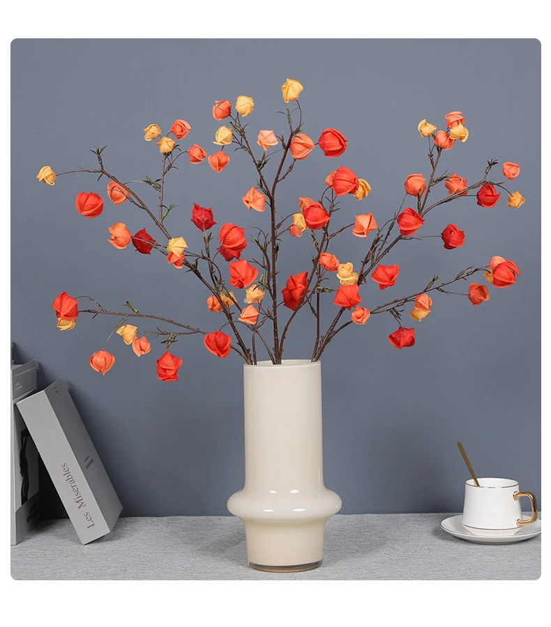 Description Picture 4 of itemArtificial Lanterns, Red Berries, Holiday Decorations, Artificial Flowers, Indoor Dry Flower Ornaments