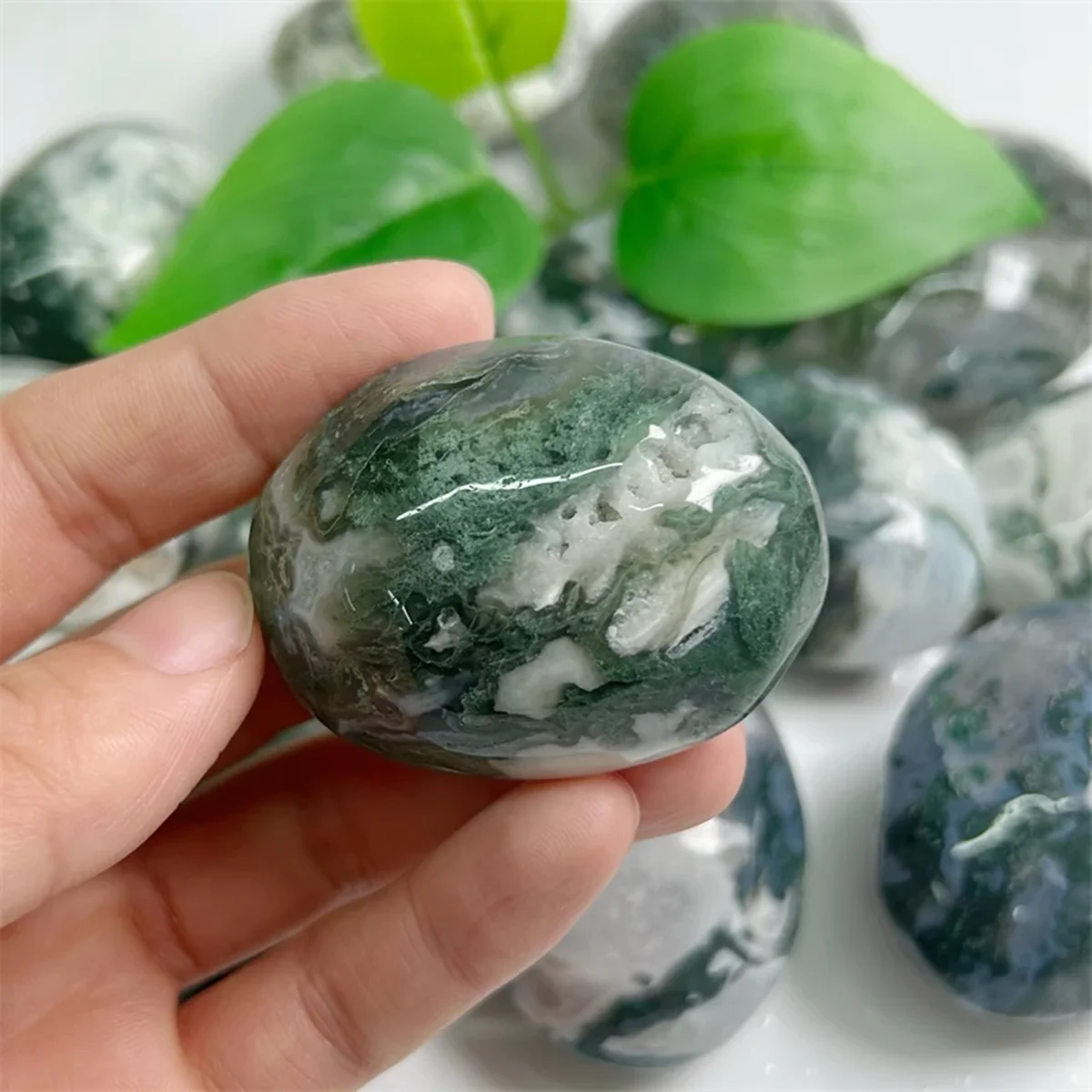 Cristalli Curativi Di Ciottoli Di Pietra Di Cristallo Di Guarigione Di Pietra Di Palma Di Agata Di Muschio All'Ingrosso