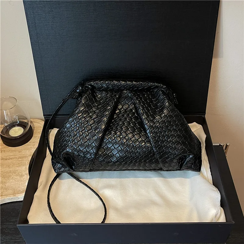 Woven Clip-On Women's Bag Fashionable Light Luxury Pleated Small Bag Versatile and Stylish Shoulder Clutch Crossbody Bag - 6