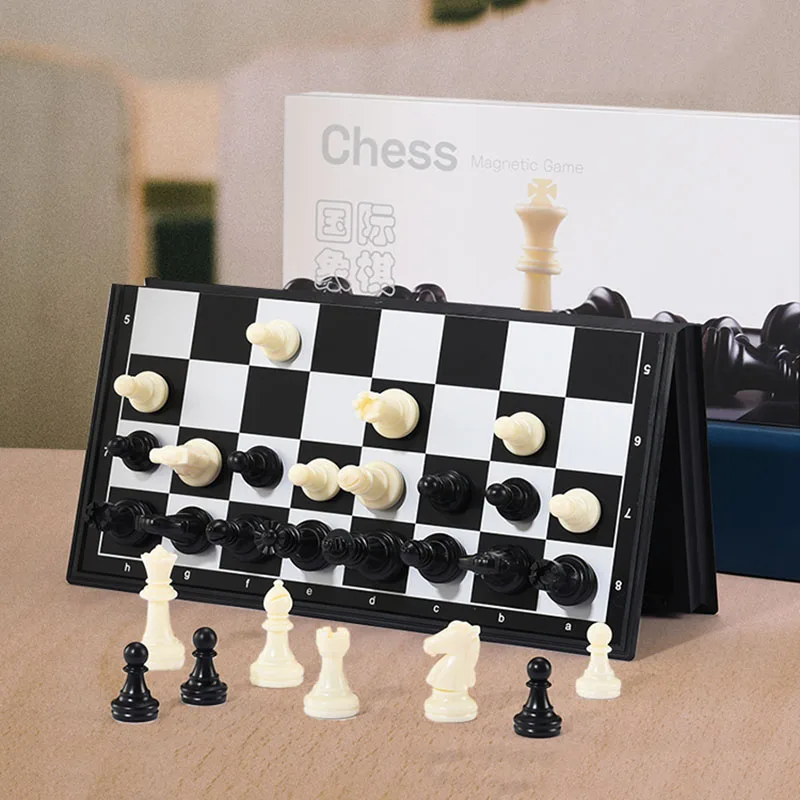 

Mini Magnetic Professional Chess Set Pieces Black And White Full Travel Set Chess High Quality Portable Chadrez Jogo Board Game