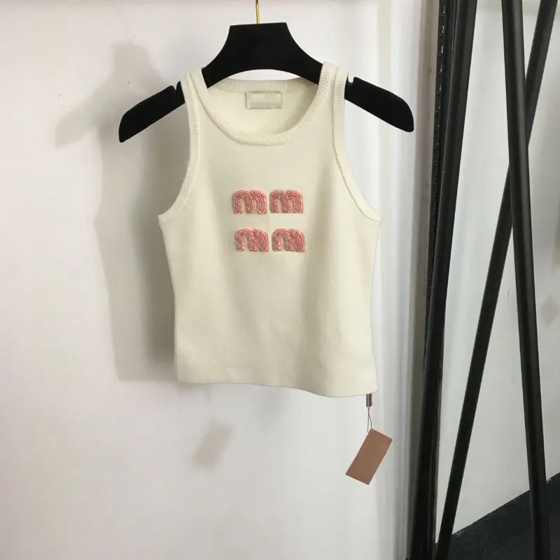 ตัวเลือกสินค้า เสื้อกล้ามเรียบหรู ใส่สบายทุกวัน