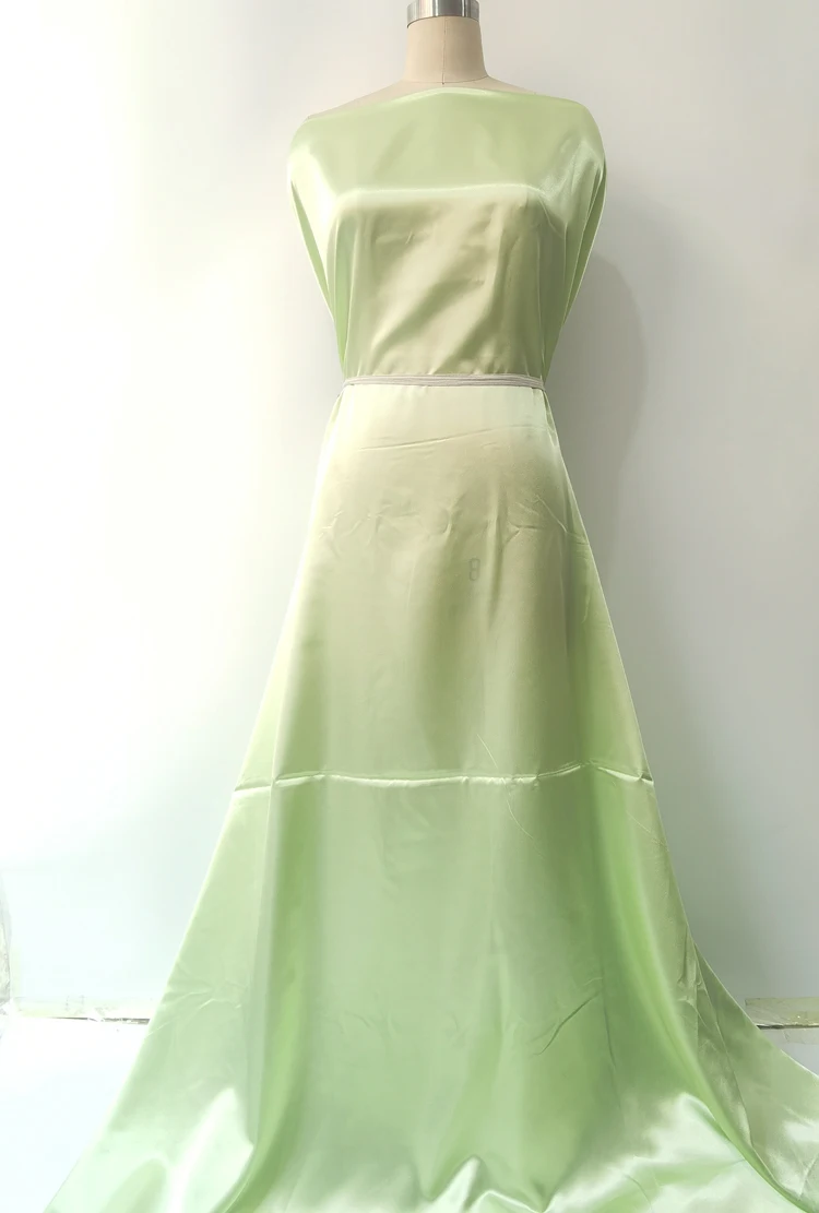 Massiver Satin, 58 Zoll breit | 1 Meter | 2 Meter | 5 Meter | Seidiger Schal zum Basteln, DIY-Stoff, Charmeuse-Grün – Detail 8