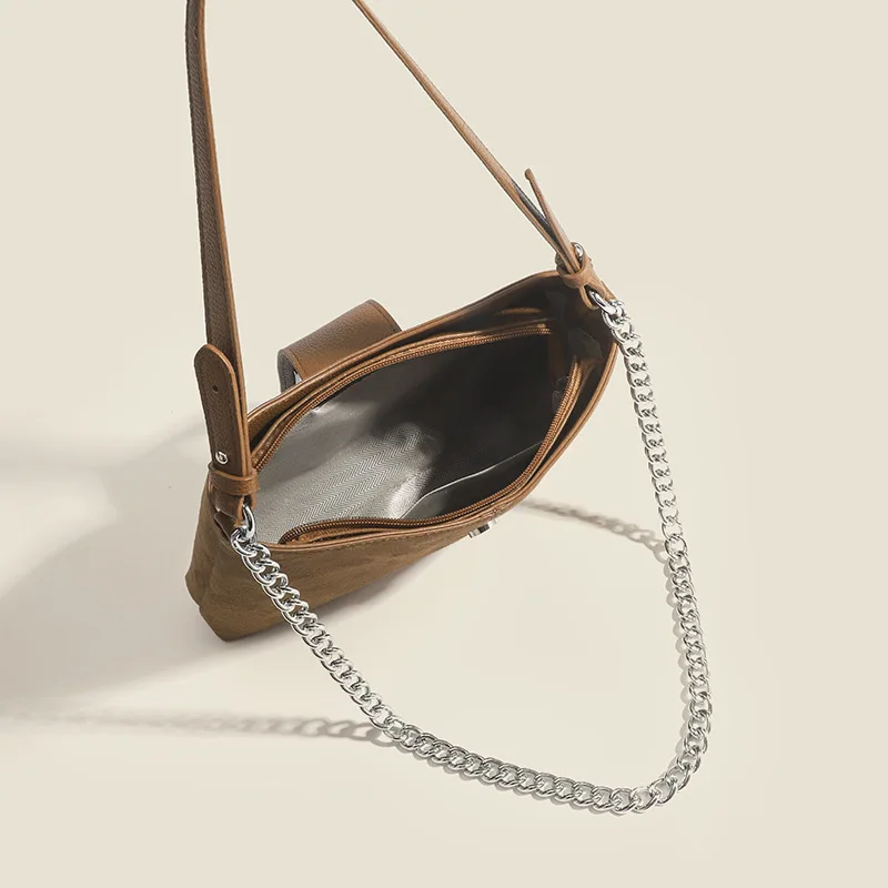 Retro Matte ChainUnderarm bag Women's High Capacity Casual Minimalist Shoulder Bag Trendy Versatile Crossbody Purse