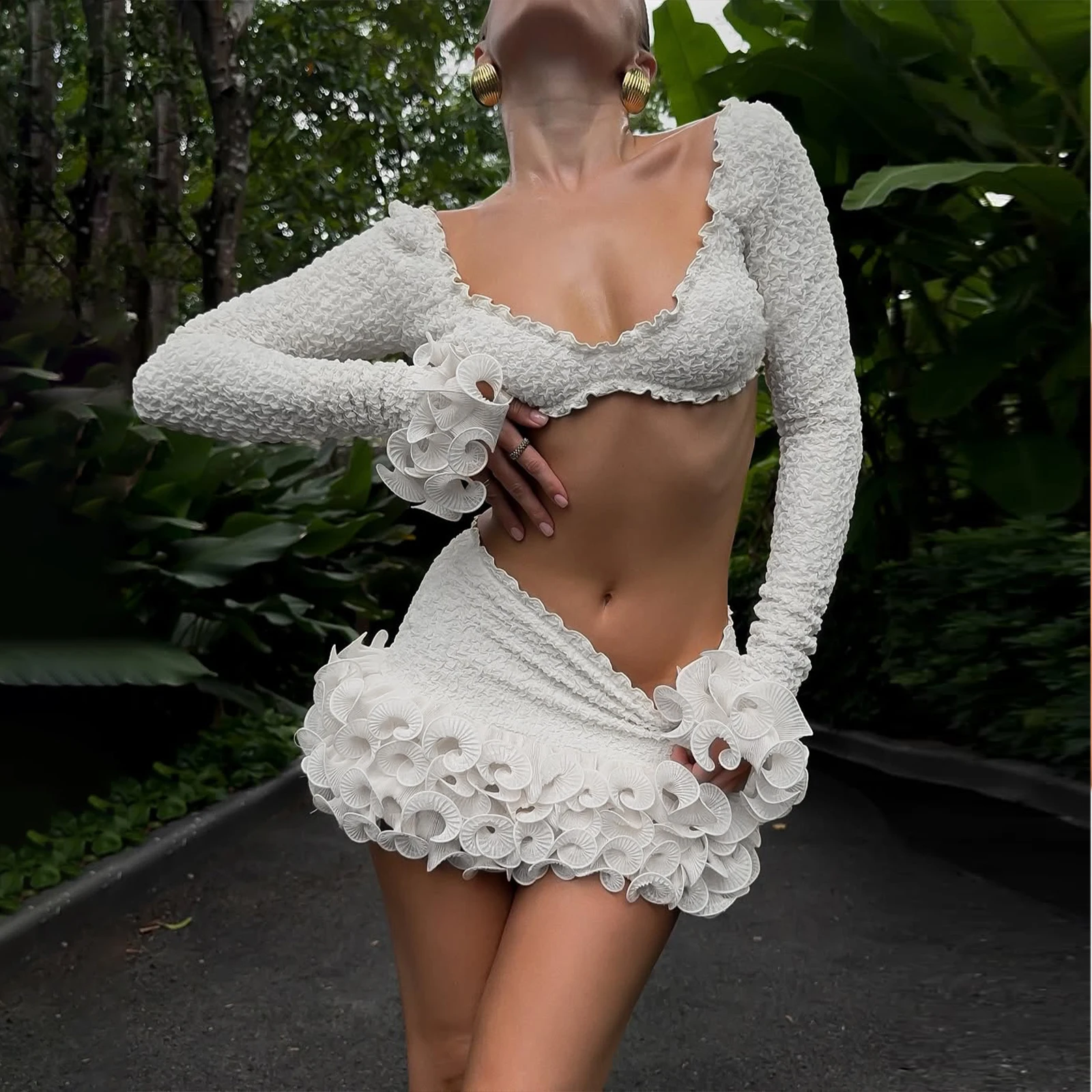 Low Cut Sexy Long Sve Ultra ort T-irt Women's Winter Faion Set with Puffy Skirt Pure Desire Vaion Sle Cake Skirt