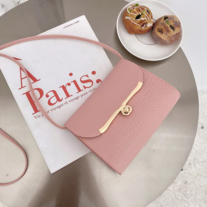 2025 spring Korean Croc-Embossed Lock Closure Compact Bag Candy Colors Crossbody Shoulder Purse for Phone Essentials