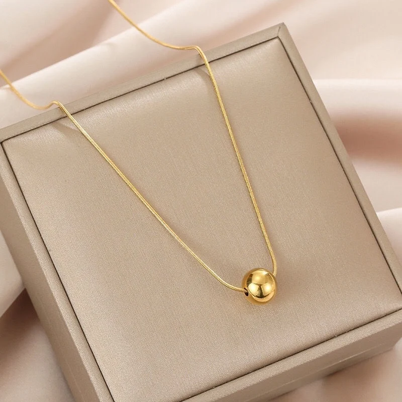 

South Korea Fashion Luxury Delicate Titanium Steel Gold Ball Pendant Gift Collection Banquet Women Jewelry Necklace 2022