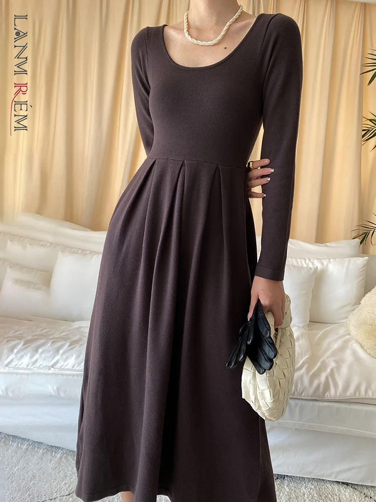 

[LANMREM] Gathered Waist Knitting Pullover Dress For Women Round Neck Long Sleeve Bottoming Dresses 2024 Spring New 26D8376