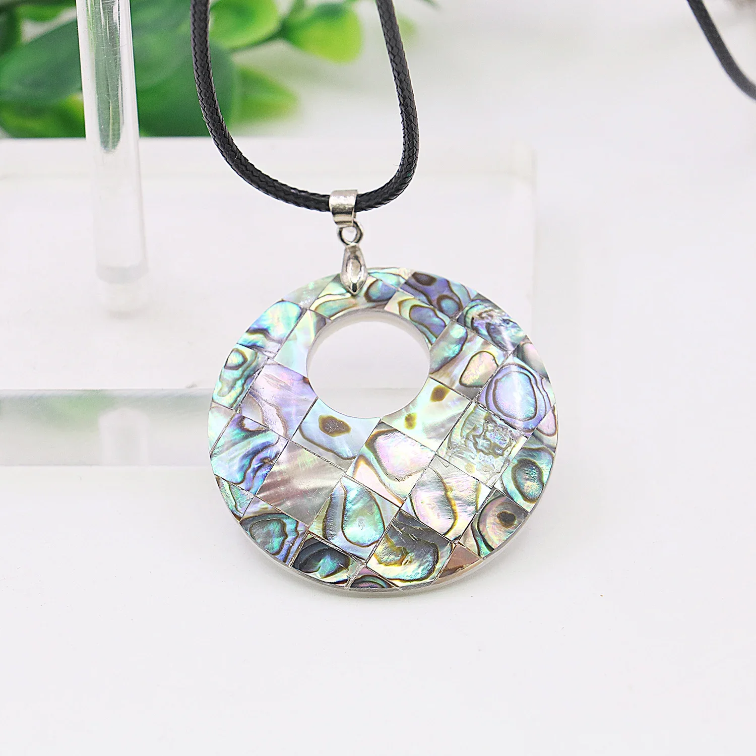 41mm Natural Multicolor Seashell,Circular Necklace Pendant,Lucky Patchwork Pattern Pendant,Unisex Gift for Men/women Jewelry