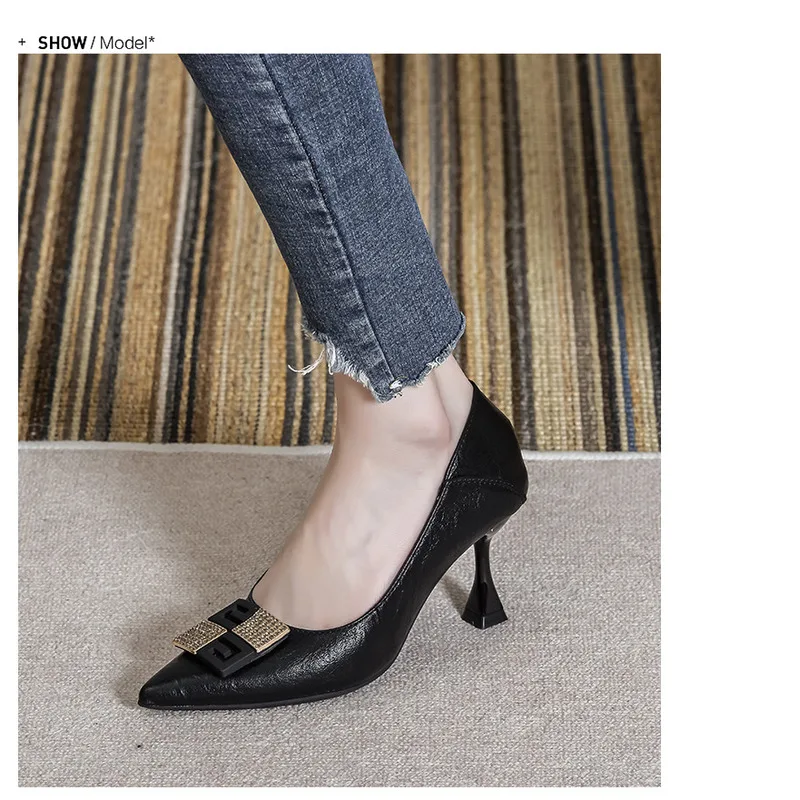 2024 Tidlige forårsnye højhælede, slanke hæle, spidse vanddiamantspænde, bløde læderarbejdssko_voghion.com