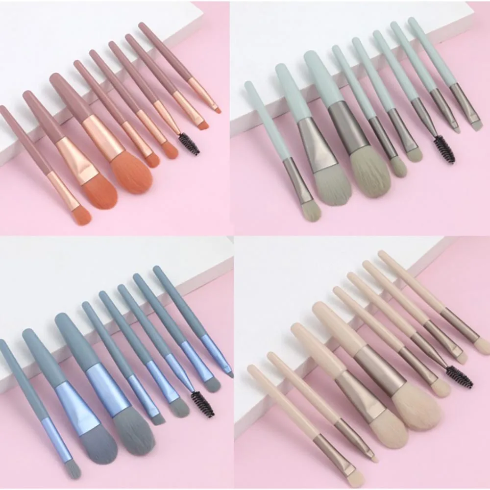 Kit w/8 Makeup Brushes with Transparent Case — view 3