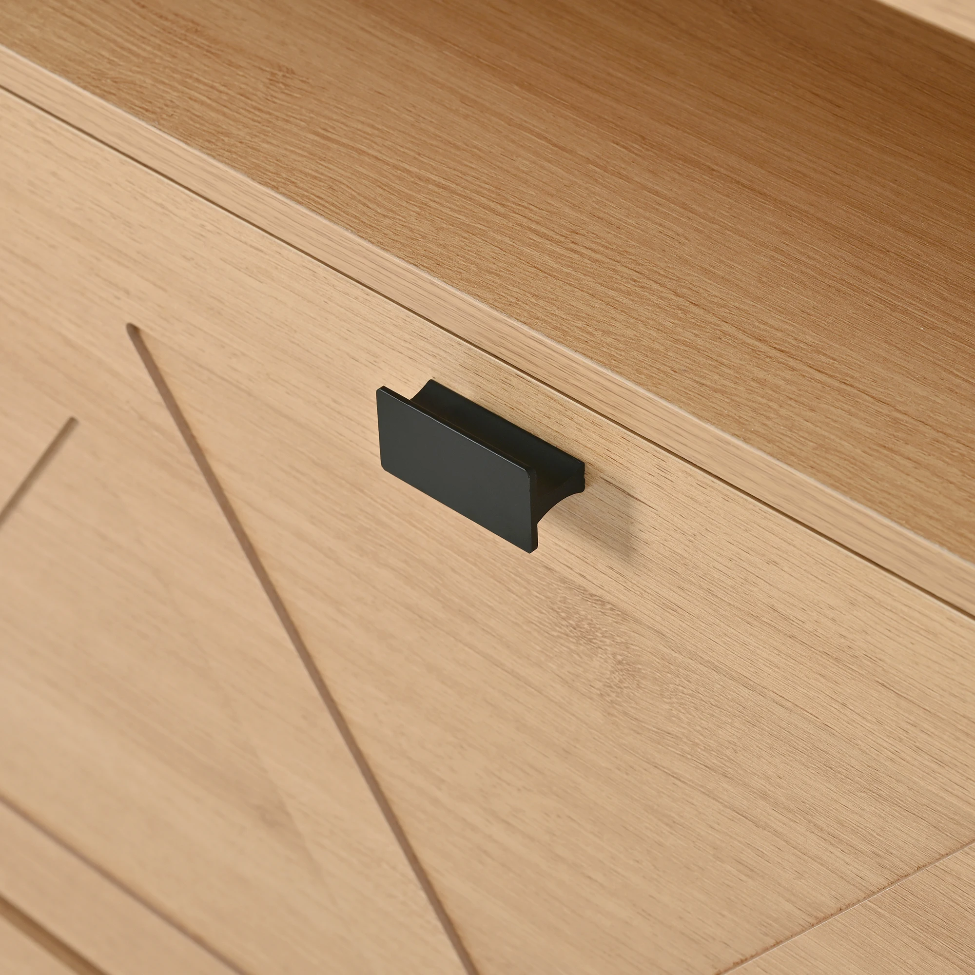Schuhschrank mit doppeltem Klappdeckel, Seitenschrank, offenem Oberfach, geprägten Türen und Metallrahmen. – Detail 23
