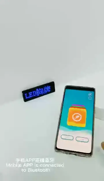 Цифровой значок Bluetooth светодиодный с USB-зарядкой программируемый именной сделай