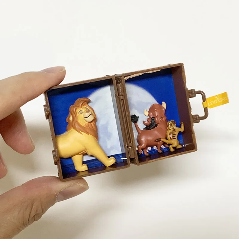 Kawaii Disney The Lion King Pumbaa Simba Timon Action Figure Toys Anime Lion Bagaglio Twisted Egg Model Regali Di Compleanno Per Bambini