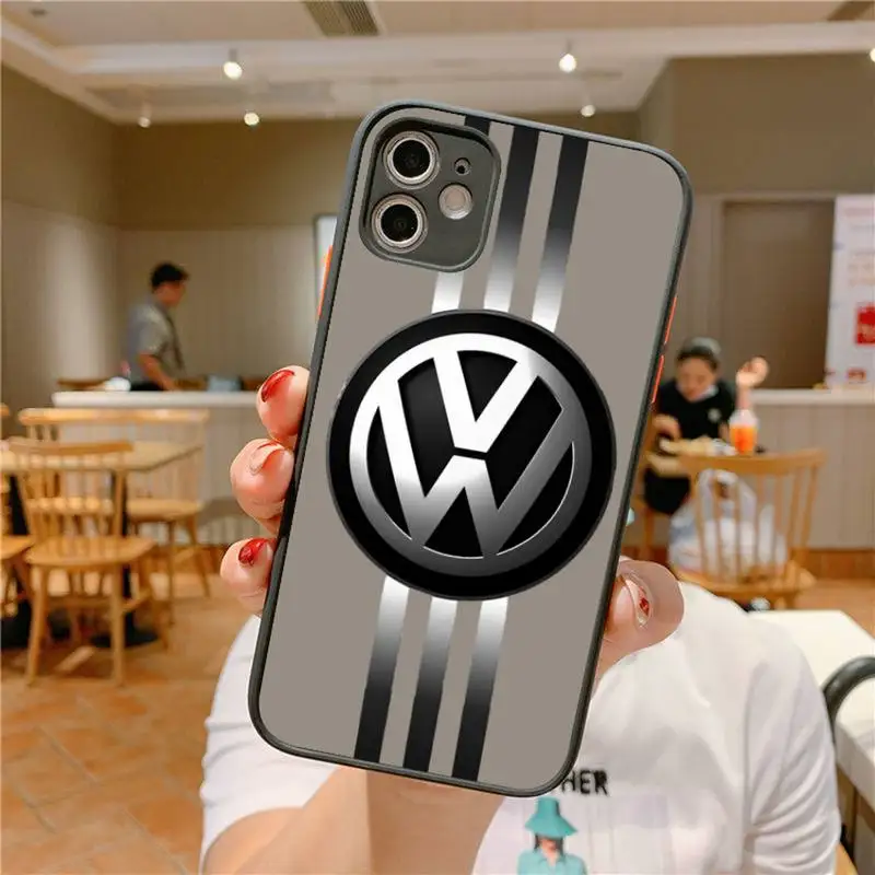 Популярный Автомобильный V-Volkswagen чехол для телефона с логотипом для iPhone 14 11 12 13 Mini Pro Max 8 7 Plus X XR XS MAX, полупрозрачный матовый чехол (art.: 3920c2005cd3f) - 3920c2005cd3f