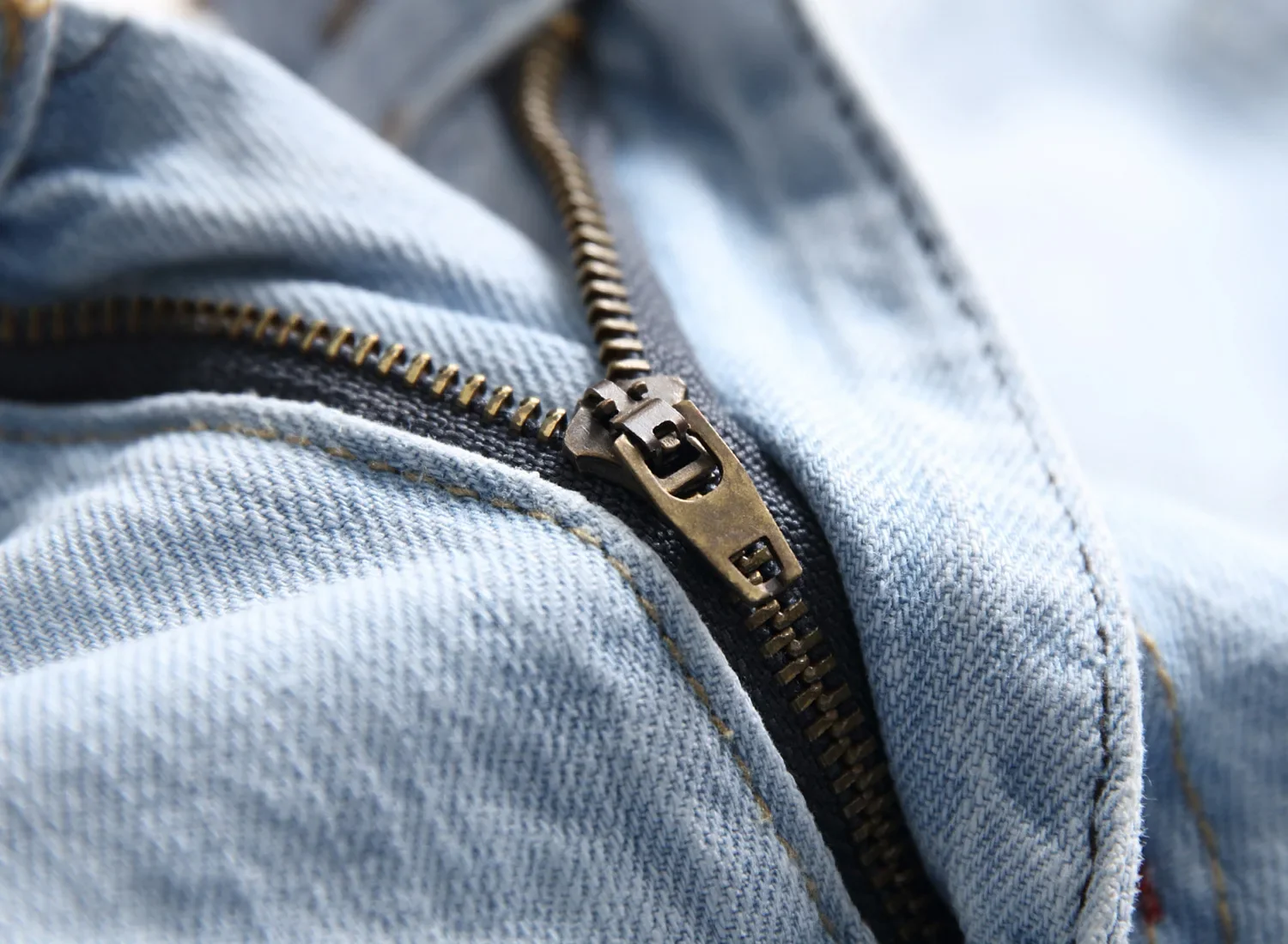 PlatiNum Light Blue Denim Jeans Detail 2