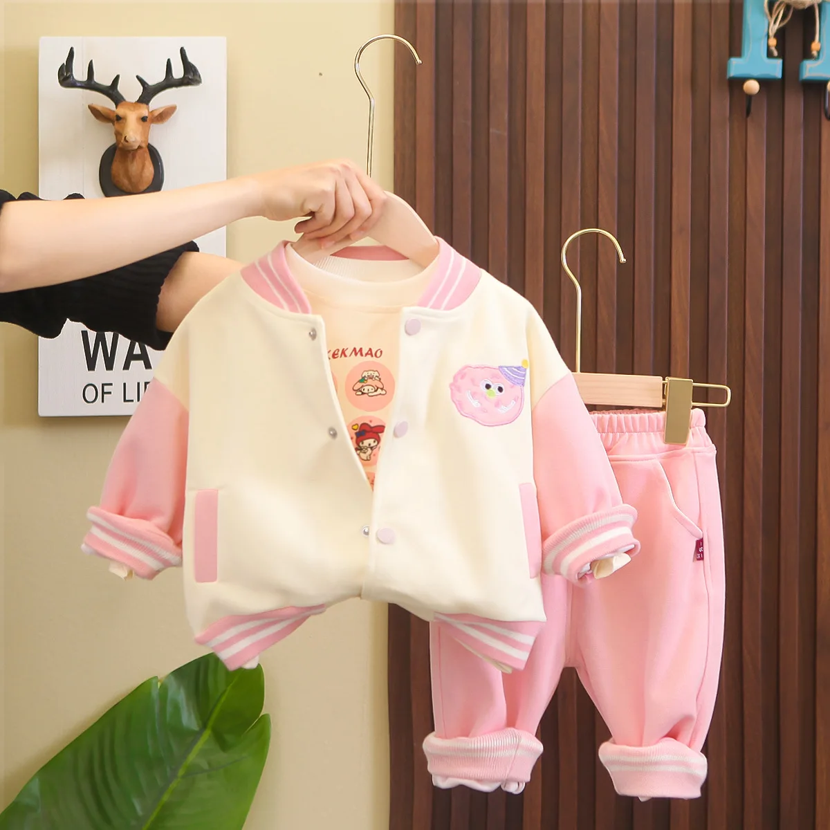 

Toddler Girl Boutique Outfit 2024 Spring Cartoon Single Breasted Long Sleeve Jackets + T-shirts + Pants 3PCS Girls Clothes Set