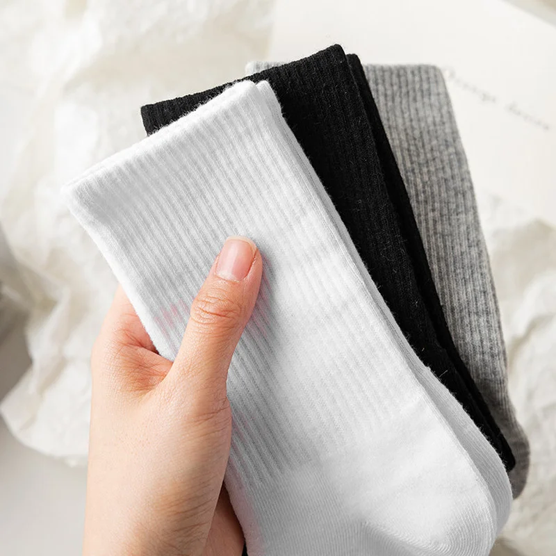 

Casual Solid Color Women Socks Cotton Breathable Black White Gray Socks Women Korean Fashion Hip Hop Skateboard Sports Socks Sox