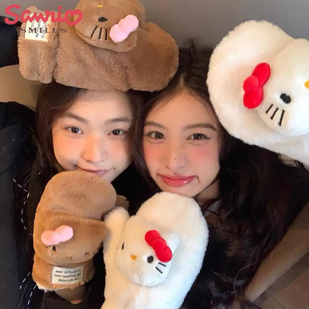 Рисунок 2 - Зимние плюшевые перчатки Sanrioed Hello Kitty
