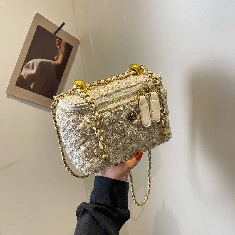 Minority Fashion Chain for Women 2024 New Woolen Portable Box All-Match Messenger Bag