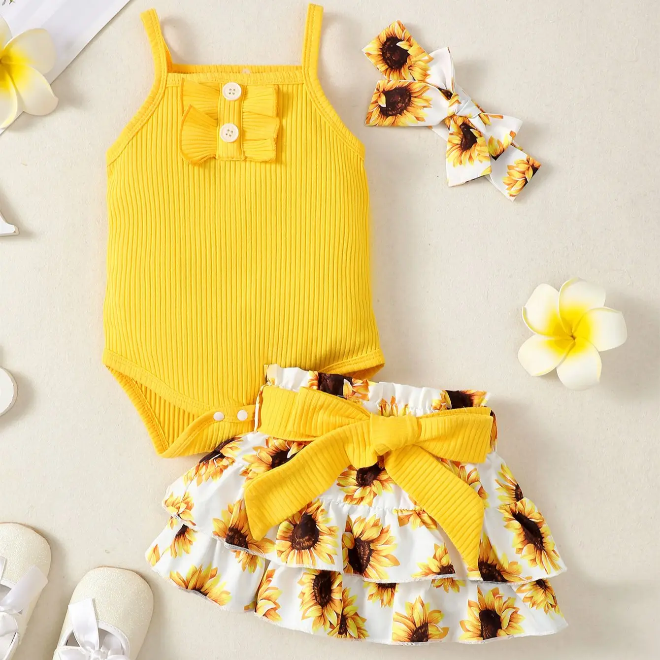 Newbornbabyyellowslingbuttonsunflowerprintskirtcutesuit.jpg