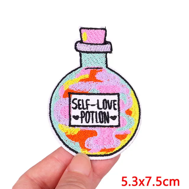 Toppe Termoadesive Per Infermieri - 16 Pezzi Ricamati A Motivo Medico - Regalo Simpatico Per Festa Dell'Infermiere - Foto 4