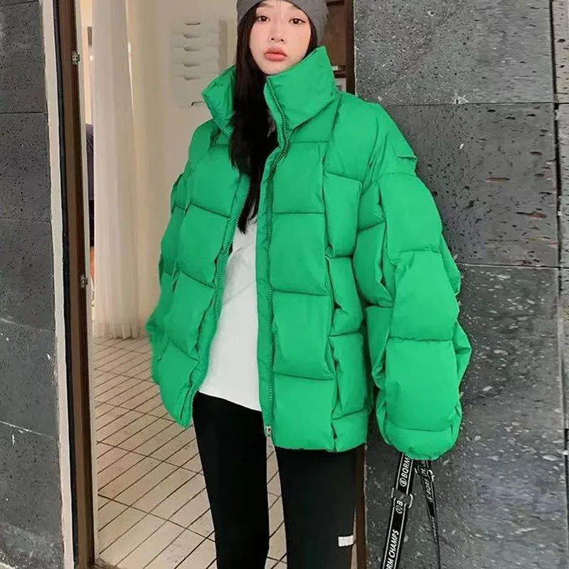 

2023 Winter Winter Warm and Thick Jacket for Women Fashion Three-dimensional Plaid Woven Coat Solid High Street Down Jacket