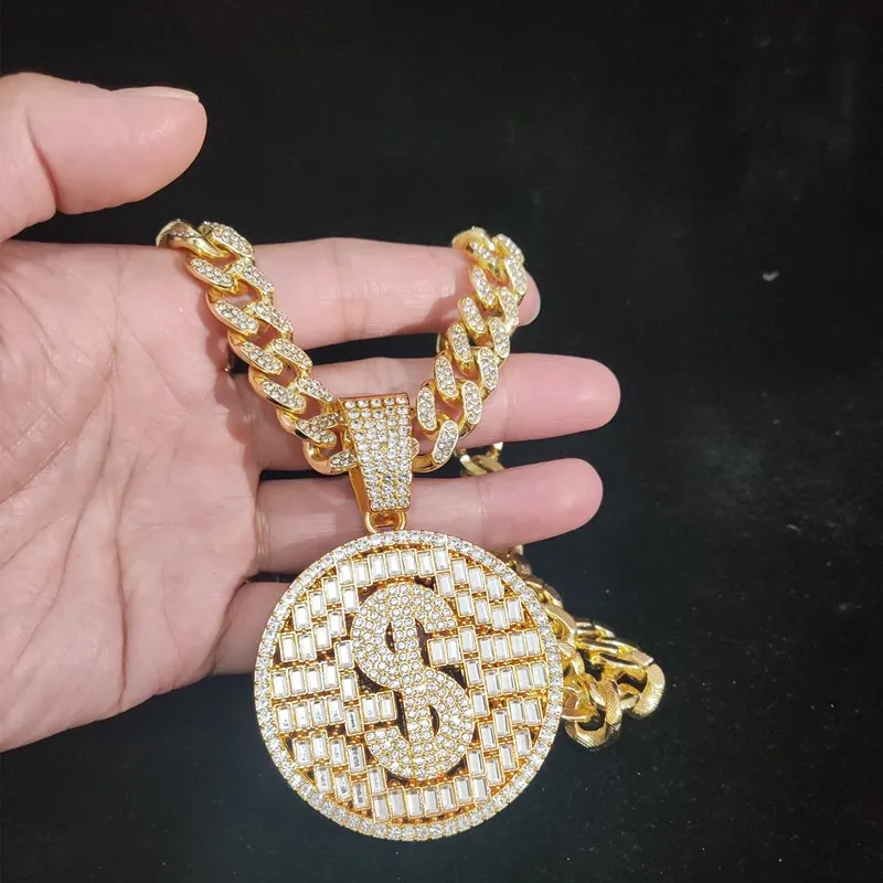 Gold Chain for Men with Dollar Sign Pendant Necklace, Dollar sign necklaces,  Dollar sign necklaces : : Fashion