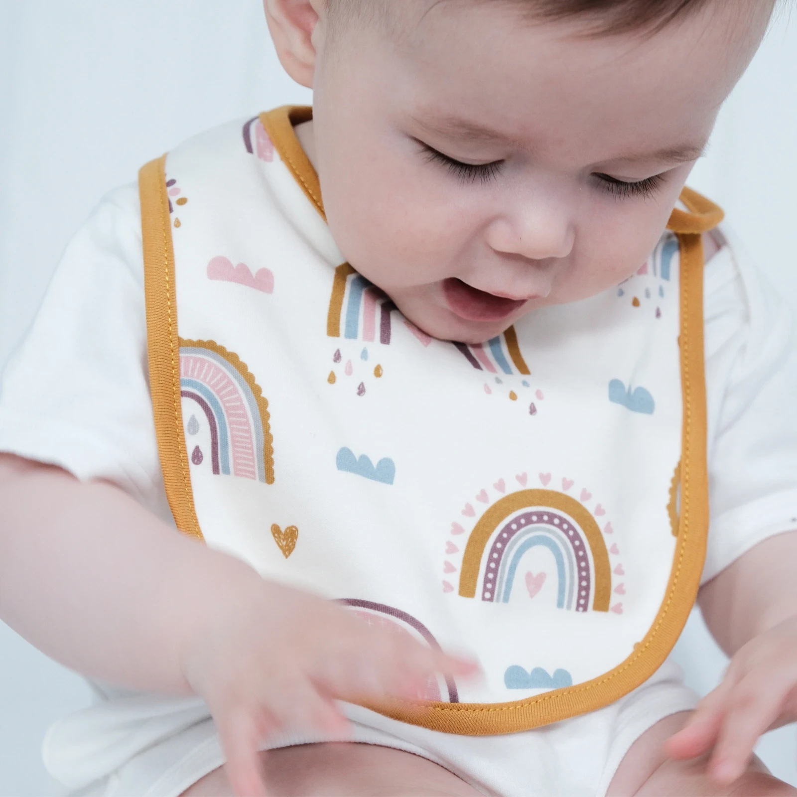 

3Pcs Set Baby Pure Cotton Bibs Cute Cartoon Newborn Girls Boys Infants Toddlers Soft Bib Burp Cloth Baby Feeding Supplies