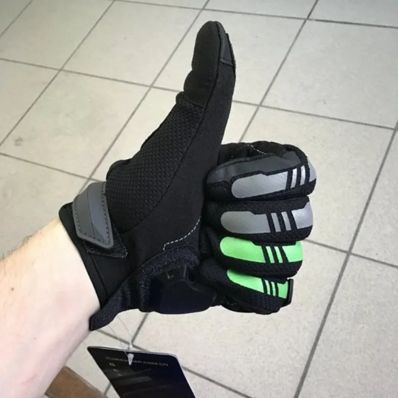 ��⼺ ��ü �հ��� ��ȣ ������� �尩, ��ġ ��ũ��, ���̽� ����, ���̵�, ����ũ�ν�, �߿� ������ �尩