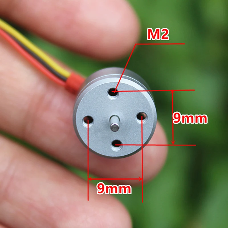 Mini moteur brushless haute vitesse pour drone FPV, avec base en aluminium et aimants visibles.