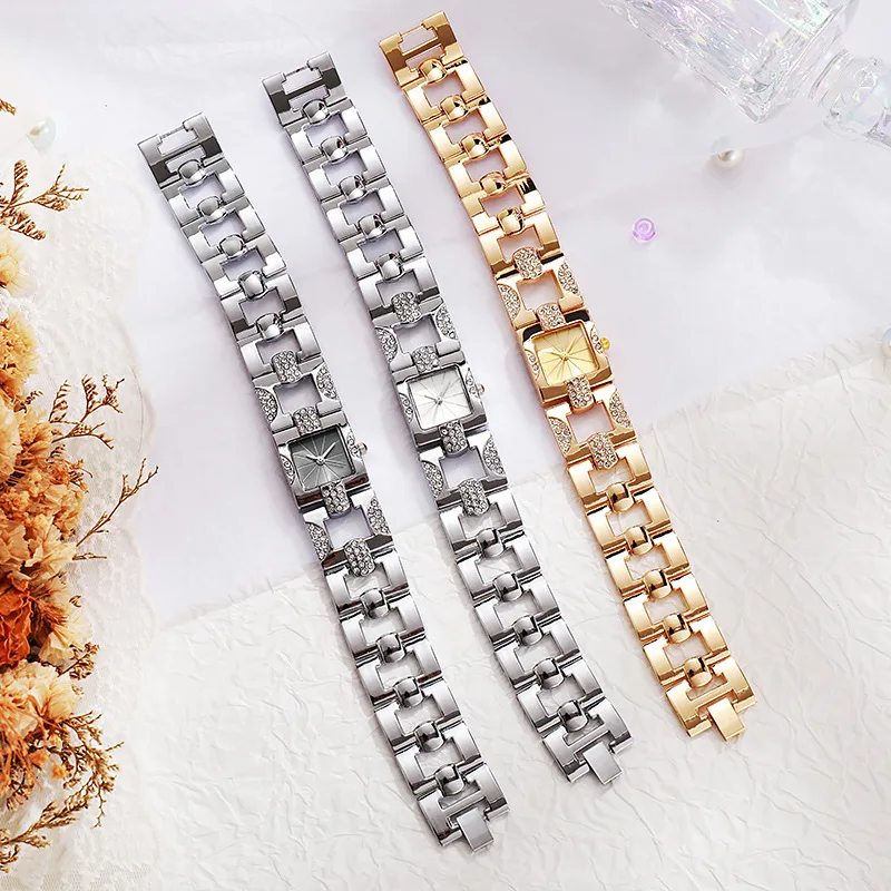 3pcs/set Women's Watch Fashion Style Square Simple Scale Dial Luxury Casual Quartz Bracelet Watch (Box Not Included)