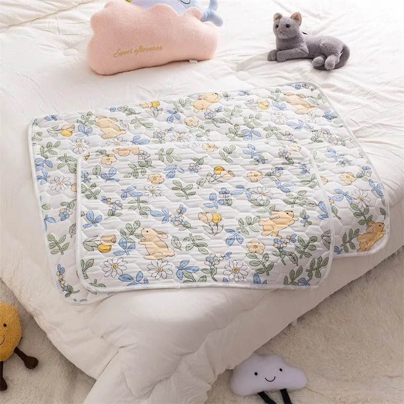 70*100cm Baby Toddlers Cute Cartoon Bed Protector Diaper Bedding Urine Pads Waterproof Washable Mattress Urine Mat for baby