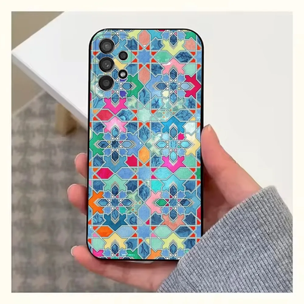 Elegant Moroccan Tile Pattern Phone Case - Soft Black Silicone Cover