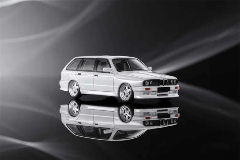 Mortal 1/64 BMW M3 E30 Wagon - Capot Ouvrant - Miniature Moulée LBWK Collection