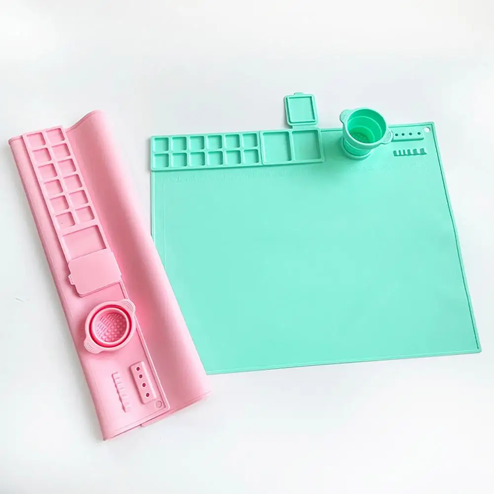 Silicone Craft Mat Heat Resistant Silicone Painting Mat with Collapsible Cup for Artists Heavy Duty Art for Kids Resin