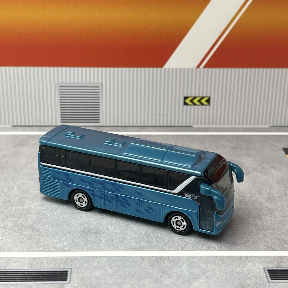 Takara Tomy Tomica 1/164 Diecast Model Car CN-14 - Faw