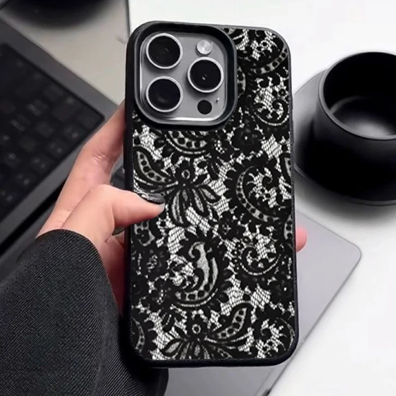 Elegant Lace Print Phone Case