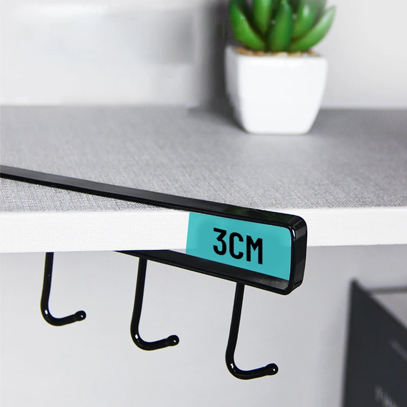 Рисунок 4 - Железный шкаф, крючок без следов