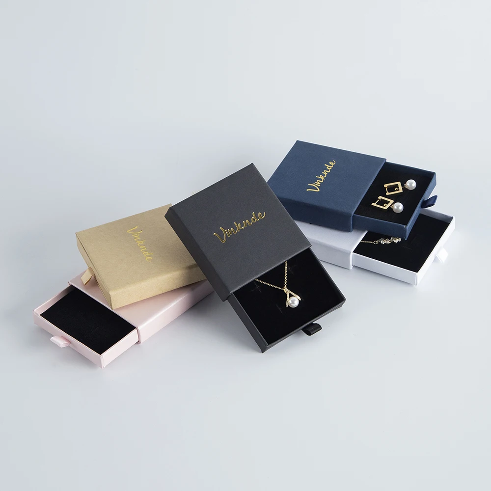 100pcs Jewelry Boxes White Black Thick Kraft Paper Drawer Gift Box Custom Logo 8x8x1.7cm Necklace Earrings Ring Packaging Case