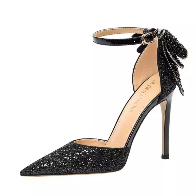 Рисунок 2 - Туфли женские с острым носком