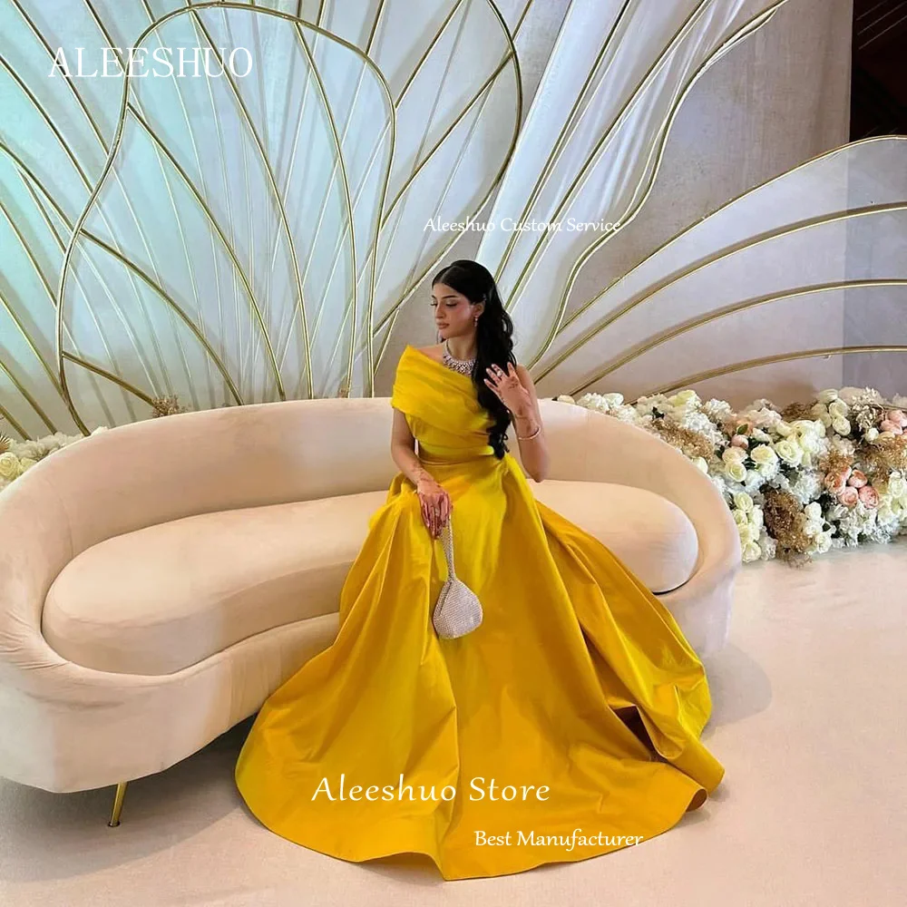 Рисунок 3 - Желтое атласное вечернее платье